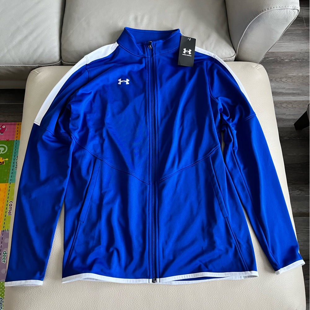 NWT - Under Armour Women’s Loose Fit Full Zip Jacket - Size XL